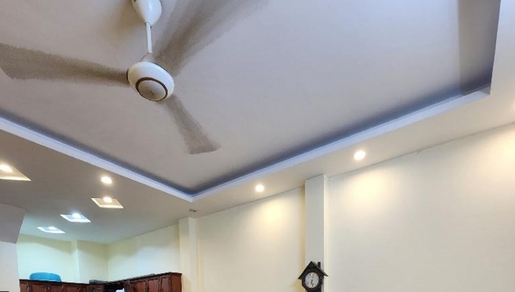 BÁN GẤP NHÀ XÂY ĐỘC LẬP NAM DƯ 42m × 5 Tầng Ô tô ngay gần nhà. Chỉ 4 tỷ 530 triệu